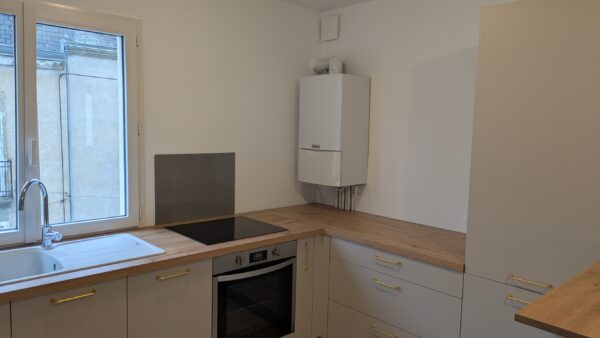 Cuisine rénovée moderne – Place Viarme, Nantes