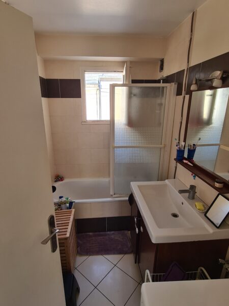 Salle de bain avant travaux – Nantes Place Viarme
