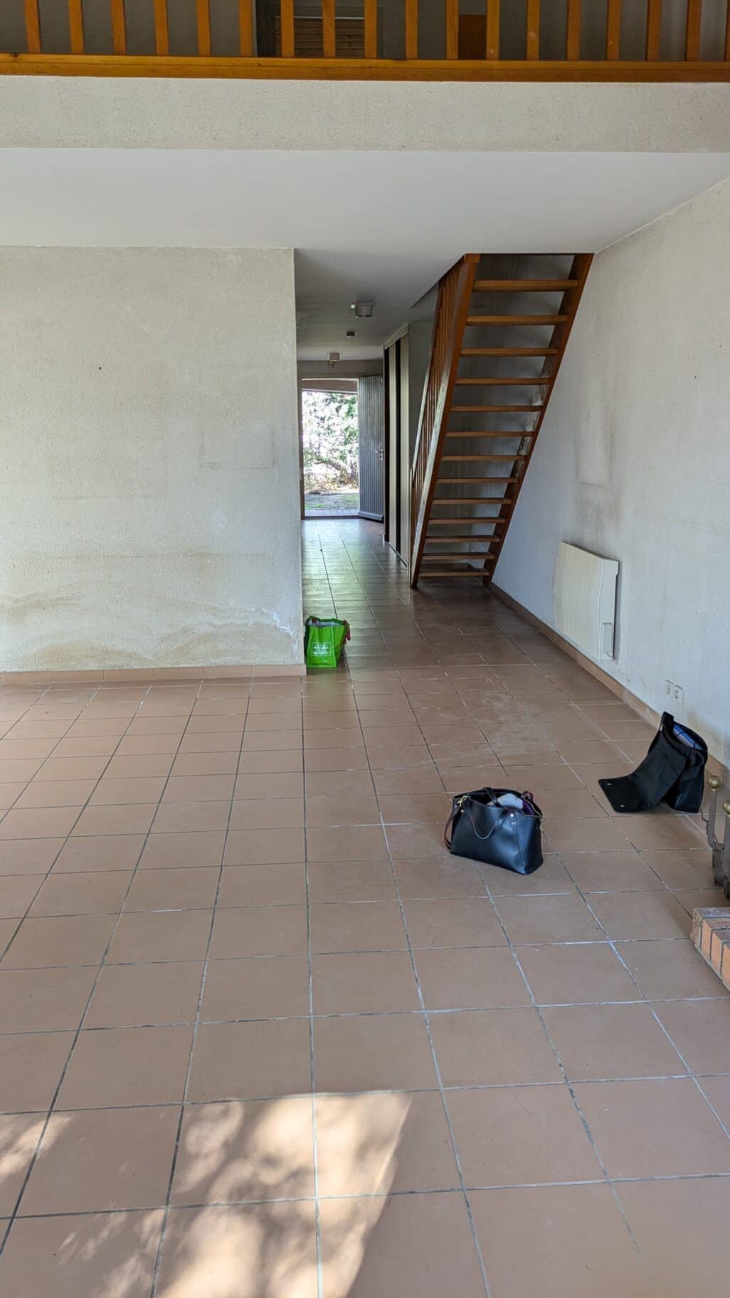 Avant travaux dans cette maison à Saint-Sébastien-sur-Loire avant l’ouverture de la cuisine sur la pièce de vie.